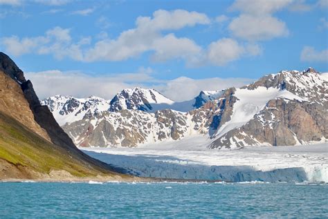 svalbard mountains wikipedia.